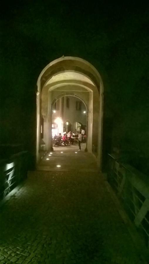 Atirano Villa ภายนอก รูปภาพ